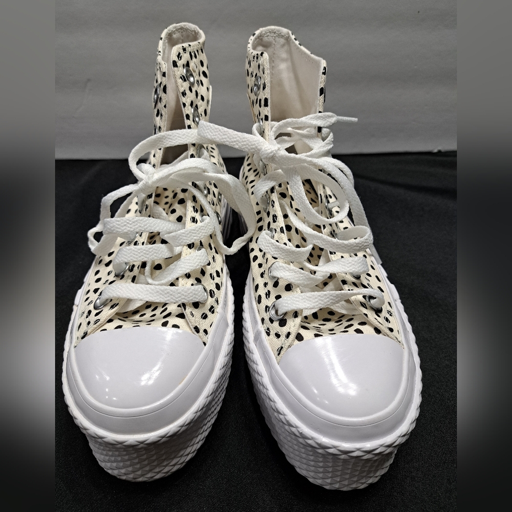 Converse Chuck Taylor All Star Platform Dalmatian size‎ 6